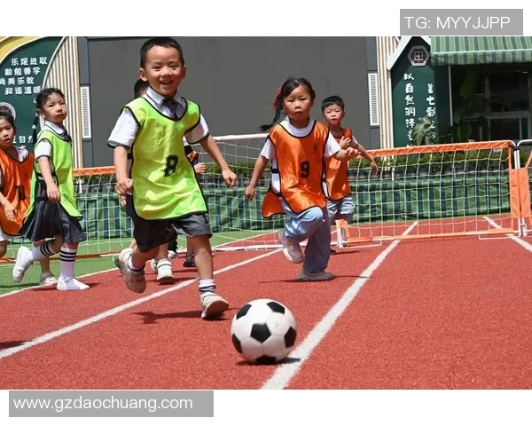 从零起步打造足球团队协作的全面指南与实战技巧分享