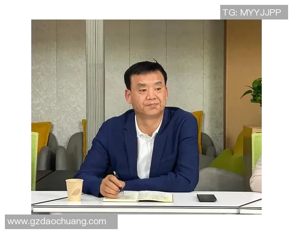 赛后复盘:广州乒乓球队与西安乒乓球队的团队协作与战术分析 赛后复盘:广州乒乓球队与西安乒乓球队的团队协作与战术分析