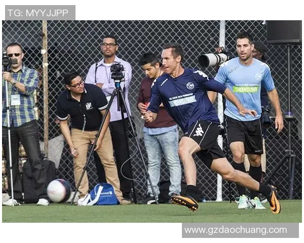 北京足球队转型之路揭秘:从低谷到巅峰的奋斗历程与未来展望 北京足球队转型之路揭秘:从低谷到巅峰的奋斗历程与未来展望