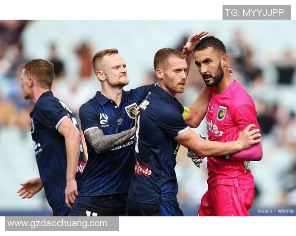 墨尔本胜利对决中央海岸水手全力争夺胜利的精彩赛事分析